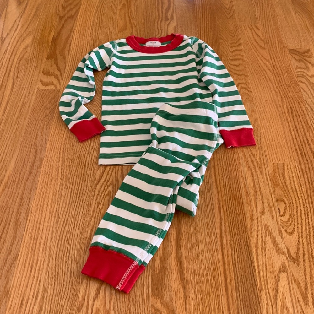 Hanna Andersson size 5 pajamas